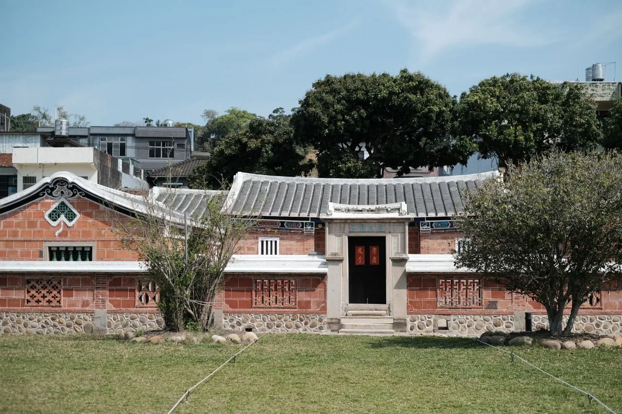 「新埔走走・親子線:實境親子遊戲,體驗客家香火之美」,帶旅客走入新埔這座以義民慶典聞名的小鎮,認識客家香火之美。新竹縣政府提供。