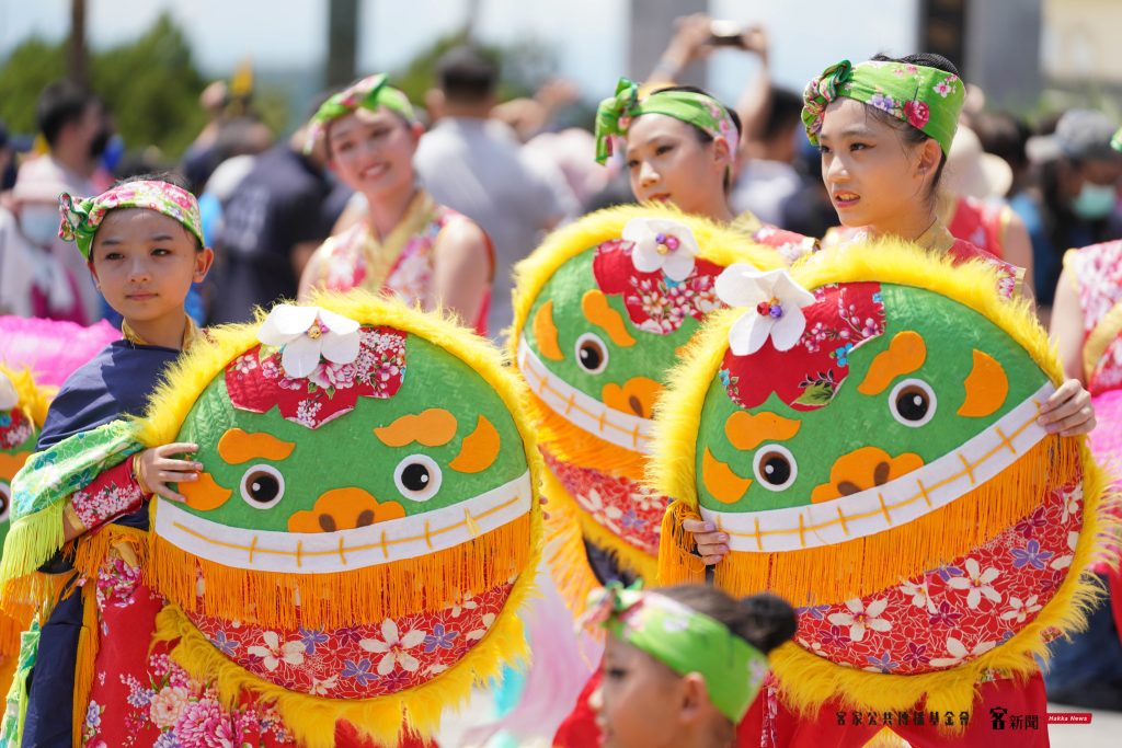 圖輯／234年來最盛大義民祭開幕！推3砲臺炸響新竹蒼穹