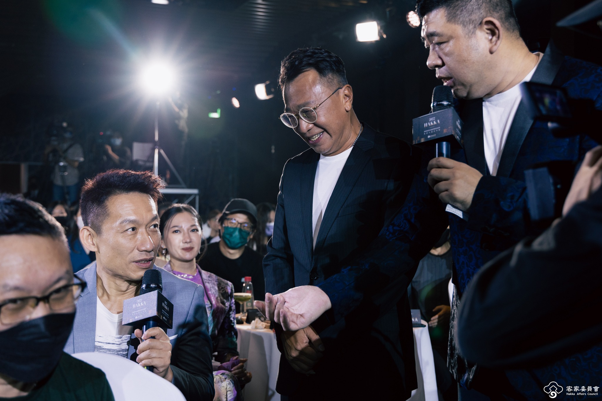 主持人NONO與入圍金馬獎最佳男主角的游安順一起詢問郭子乾是否有把握拿下最佳男主角獎項，郭子乾的回答相當保守。客委會提供
