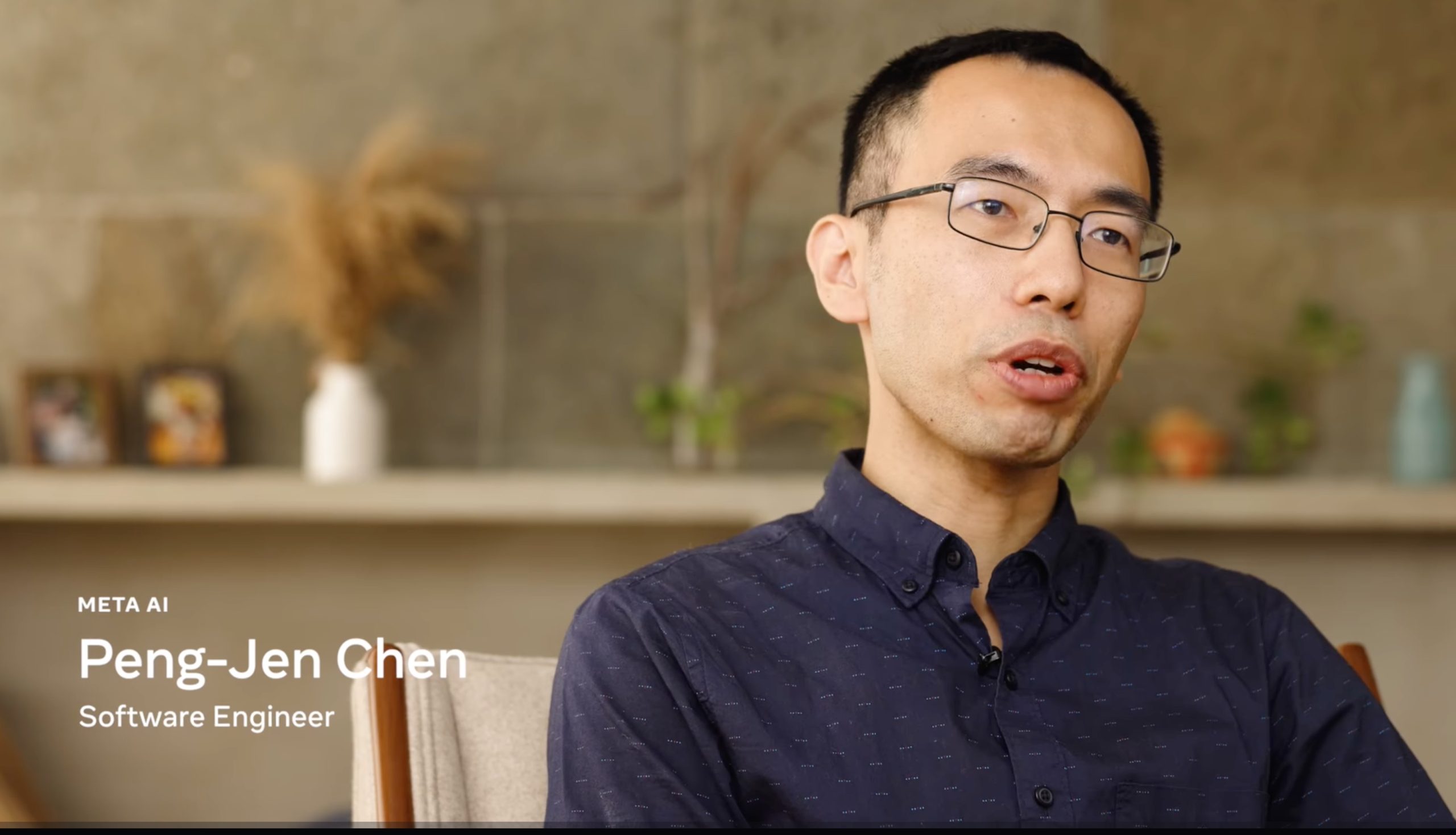 在Meta工作的台灣工程師陳鵬仁主持AI人工智慧翻譯計畫,Meta 今天推出閩南語、英語即時互譯系統。翻攝Meta Youtube