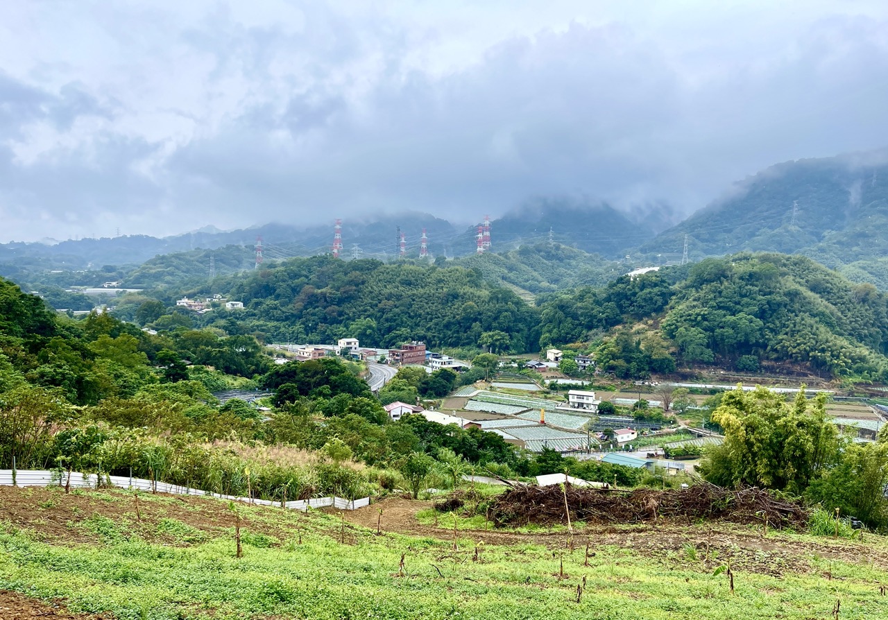遠眺台三線美景。莊勝鴻攝