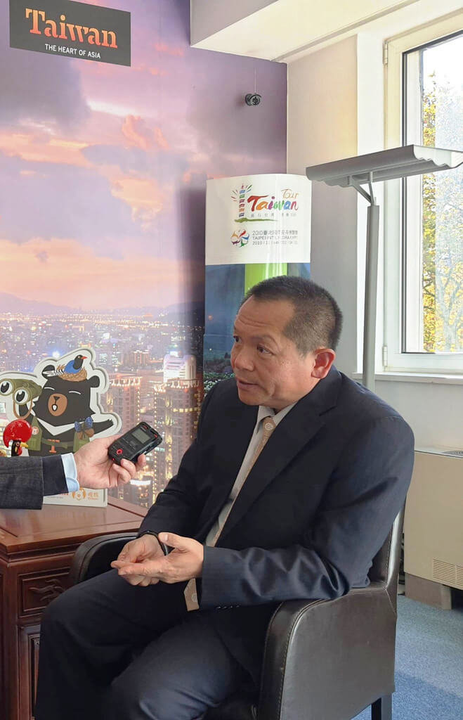 駐葡萄牙代表張崇哲表示,葡萄牙政府是時候在台北開設代表處,以促進兩國人民之間的旅遊和商務交流。(中央社)