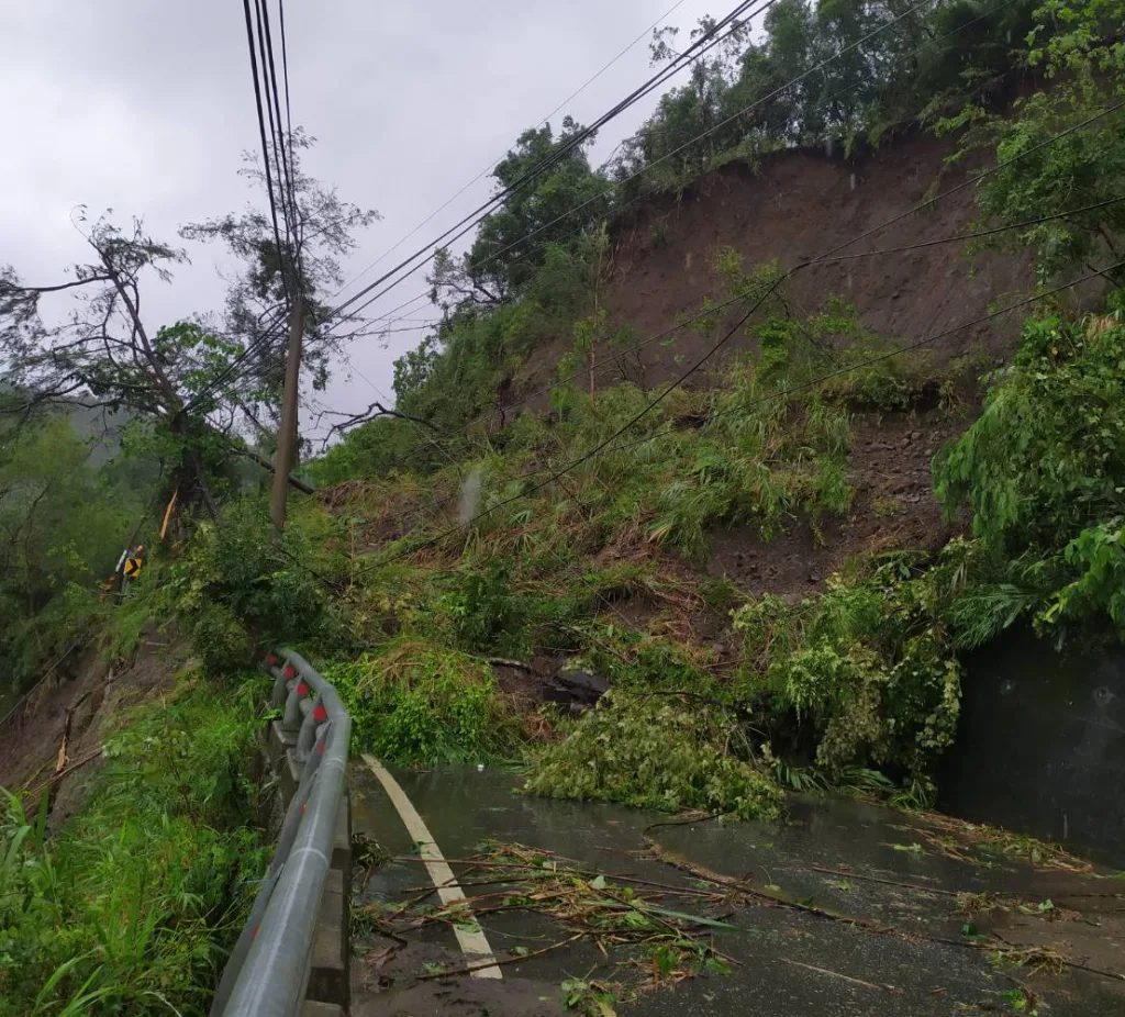 颱風海葵造成坍方　台23線東富公路西端提早搶通