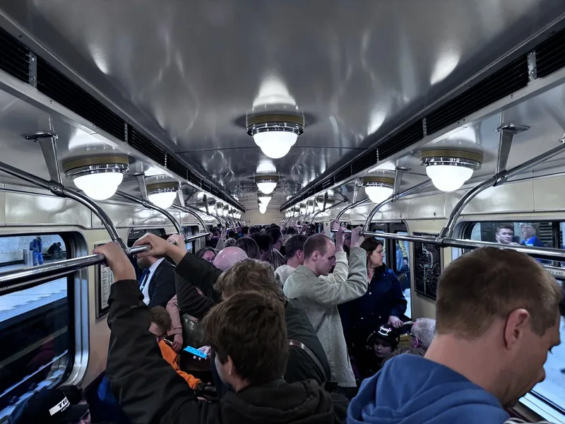 布拉格地鐵慶祝營運50週年　開放搭乘舊式列車