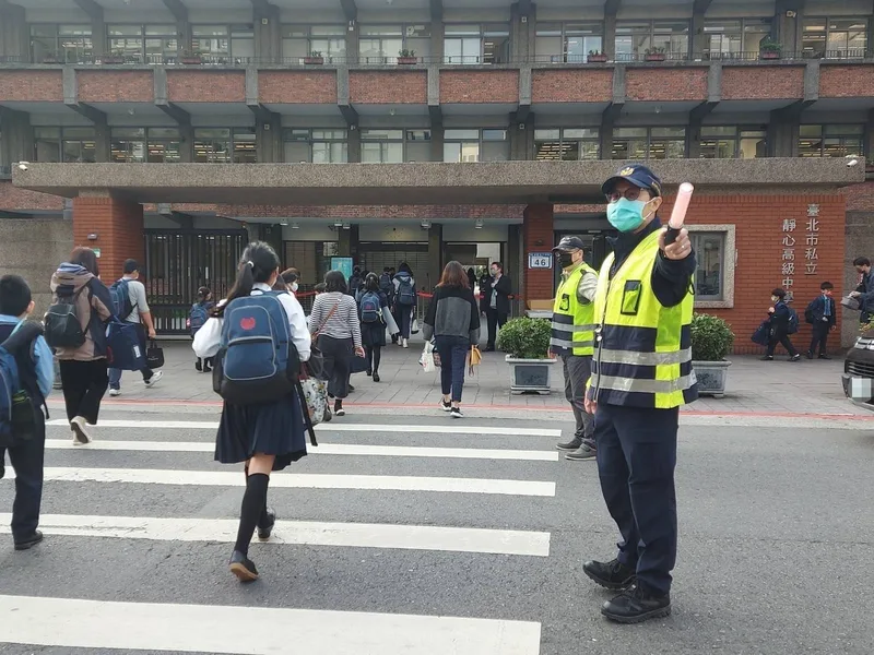 北市開學日　警增派138處交通崗位152人疏導