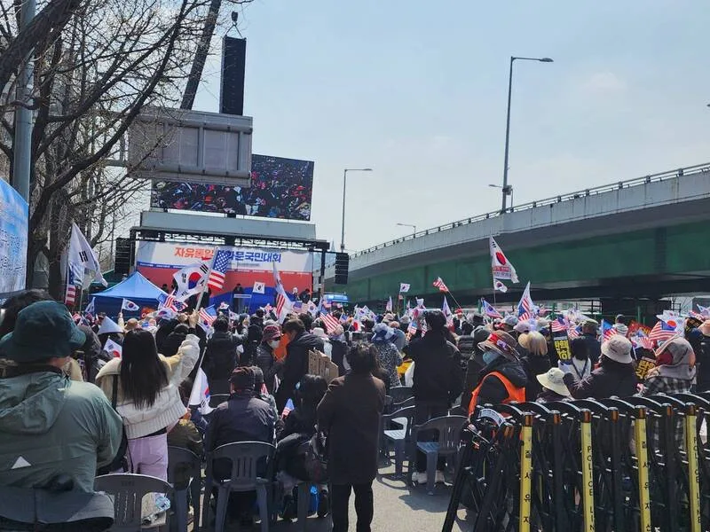  中央社