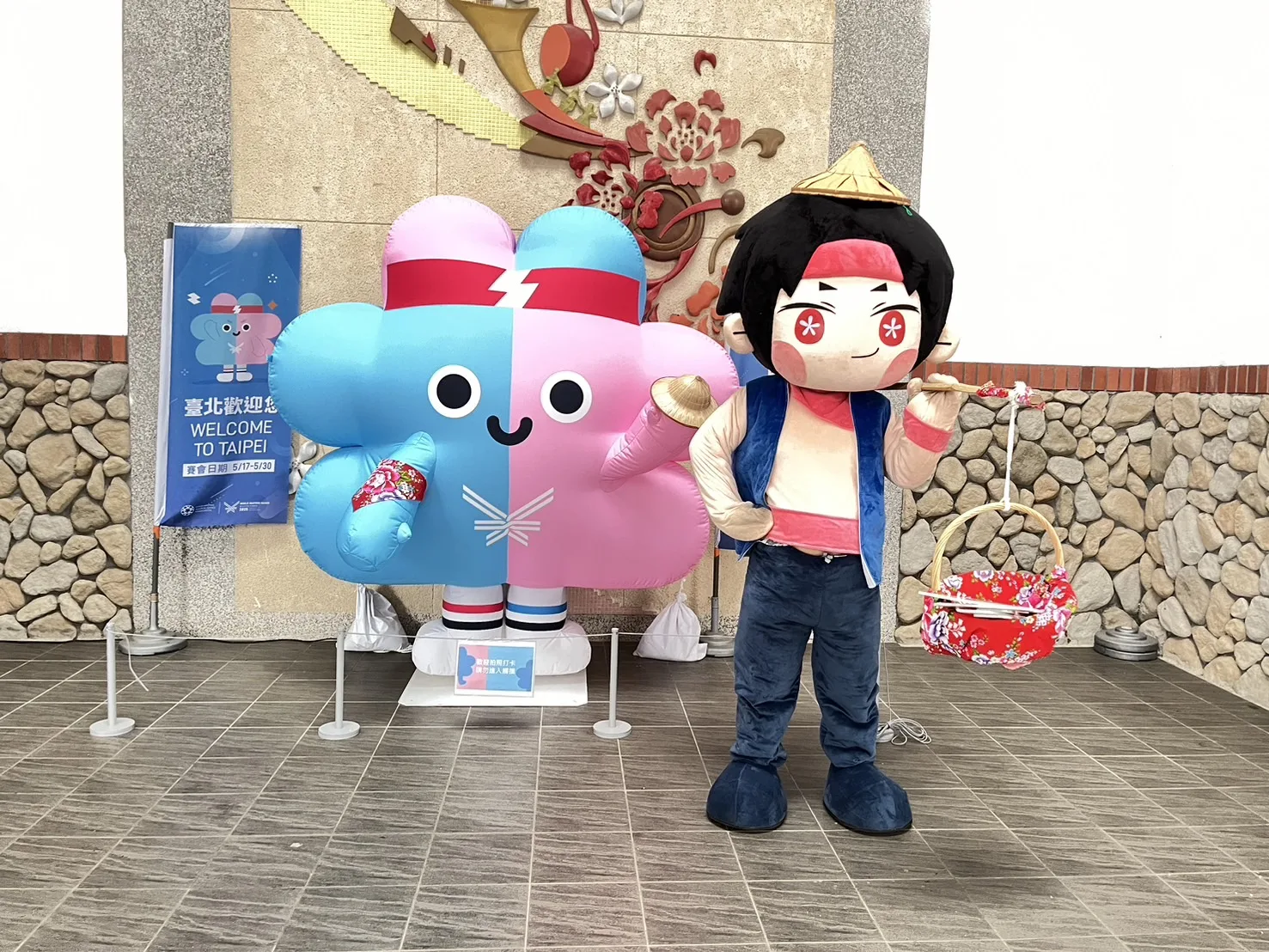 為了迎接壯寶的到來，臺北客家特別派出運動健將 金活跳出馬。臺北市政府客家事務委員會提供