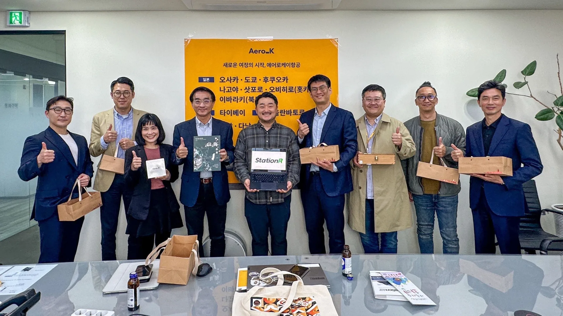 為拓展國際觀光市場,花蓮縣政府於4月17日至22日前往韓國,與韓國航空公司洽談「花蓮─韓國直航」合作計畫。