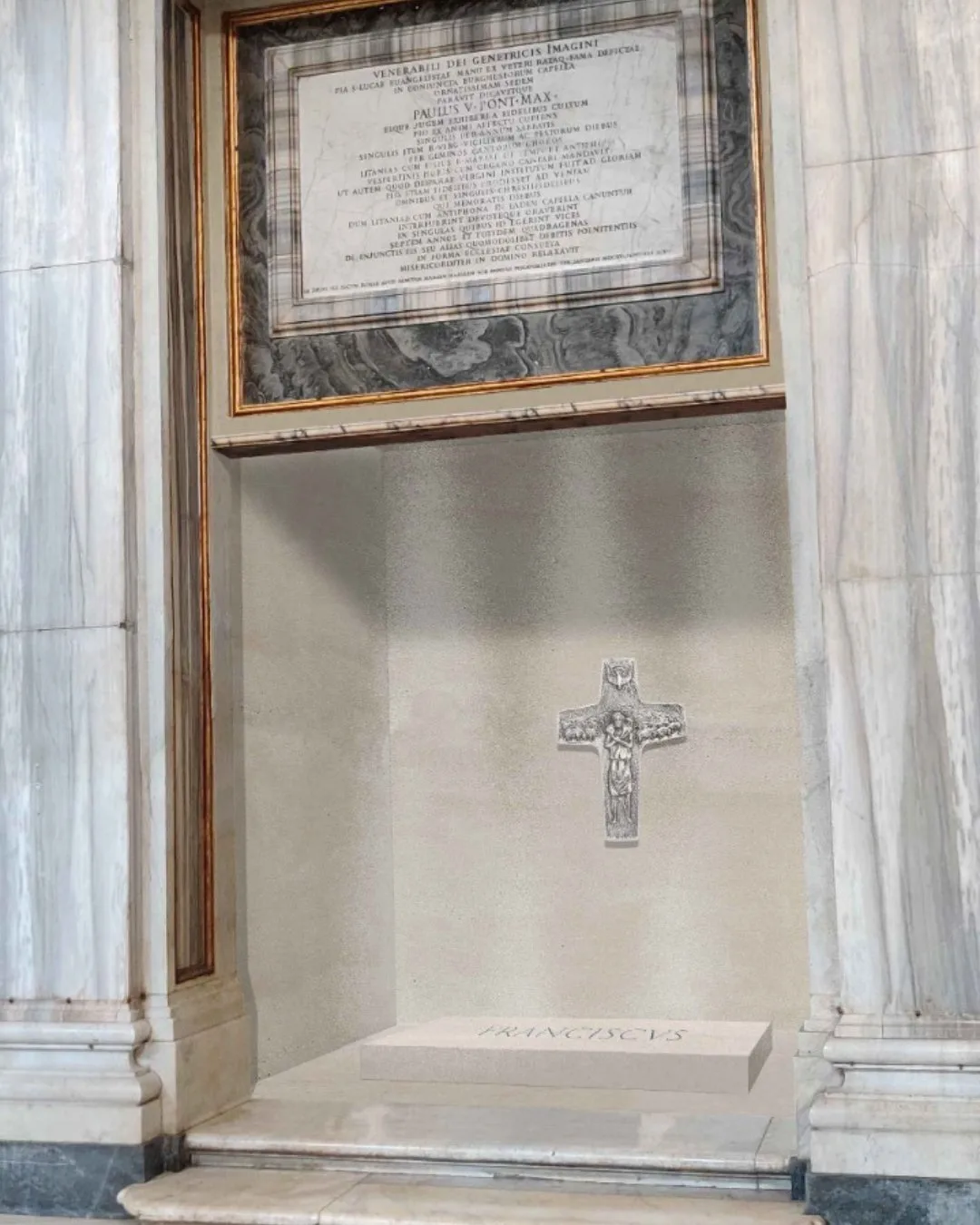 教宗方濟各墓穴,位於羅馬的聖母大殿。翻攝Vatican News X