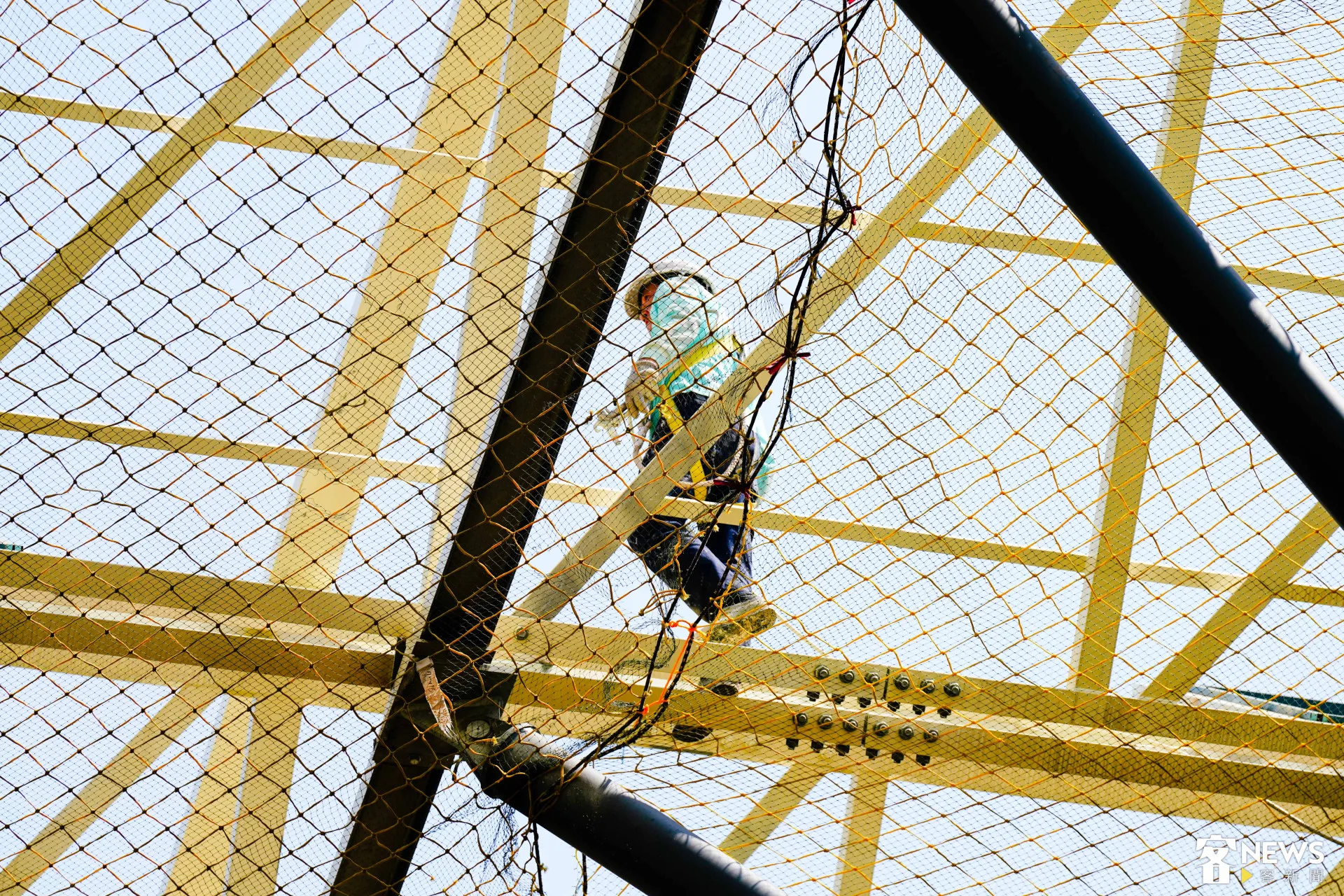 勞動部勞動條件及就業平等司長黃琦雅表示，這期減班休息以「製造業」為大宗，總計有191家4479人，較上期增45家、增加889人，其中又以金屬機電工業占比最高，有156家、3685人。朱愷元攝