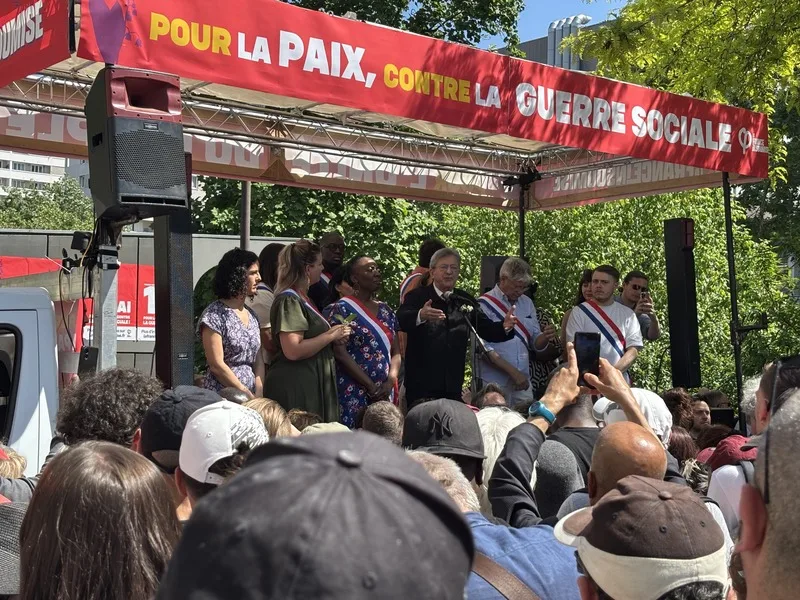 法國五一勞動節　15萬人上街爭勞權