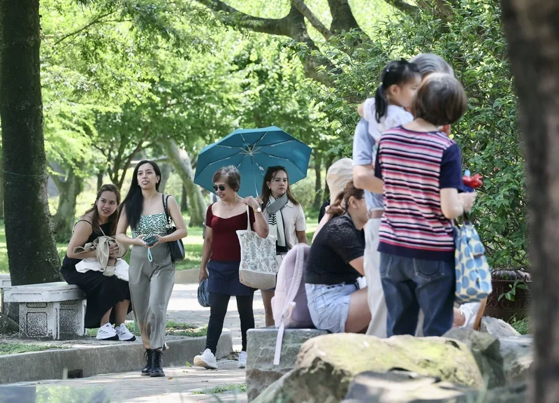 氣象專家吳德榮表示,本週將是「2天暴雨2天熱」的循環。中央社