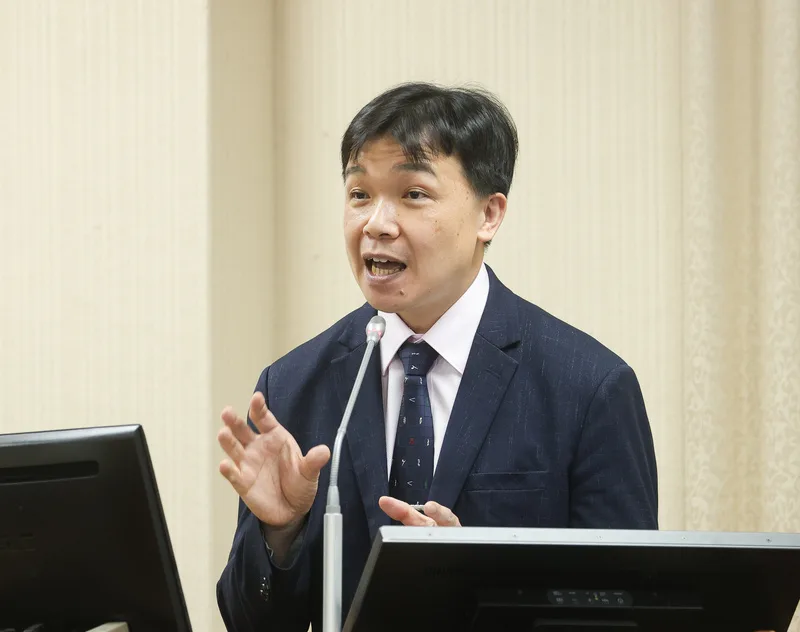 陸委會副主委沈有（圖）15日在立法院答詢。中央社