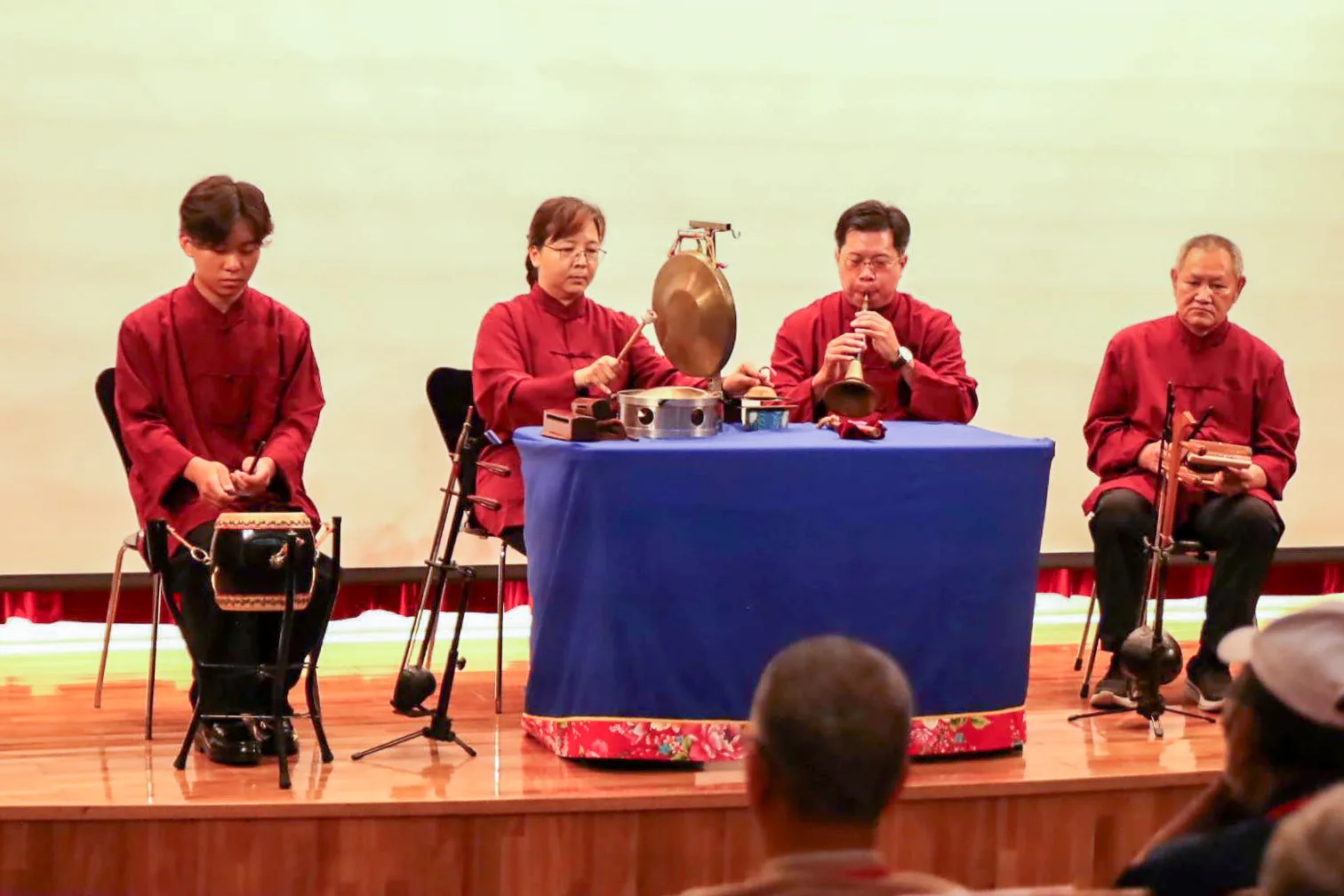 竹頭背客家八音團開幕演出。客發中心提供