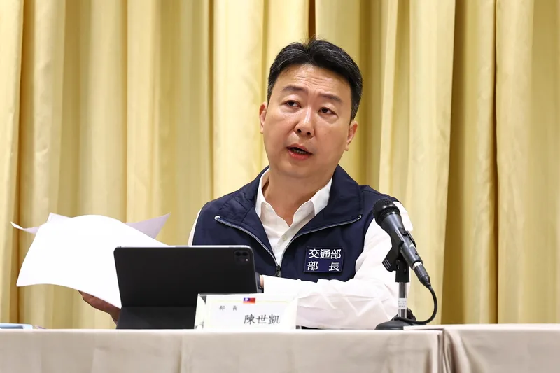 交通部20日傍晚舉行「高齡駕駛人駕駛管理制度」 說明會,由交通部長陳世凱(圖)親上火線說明。 中央社