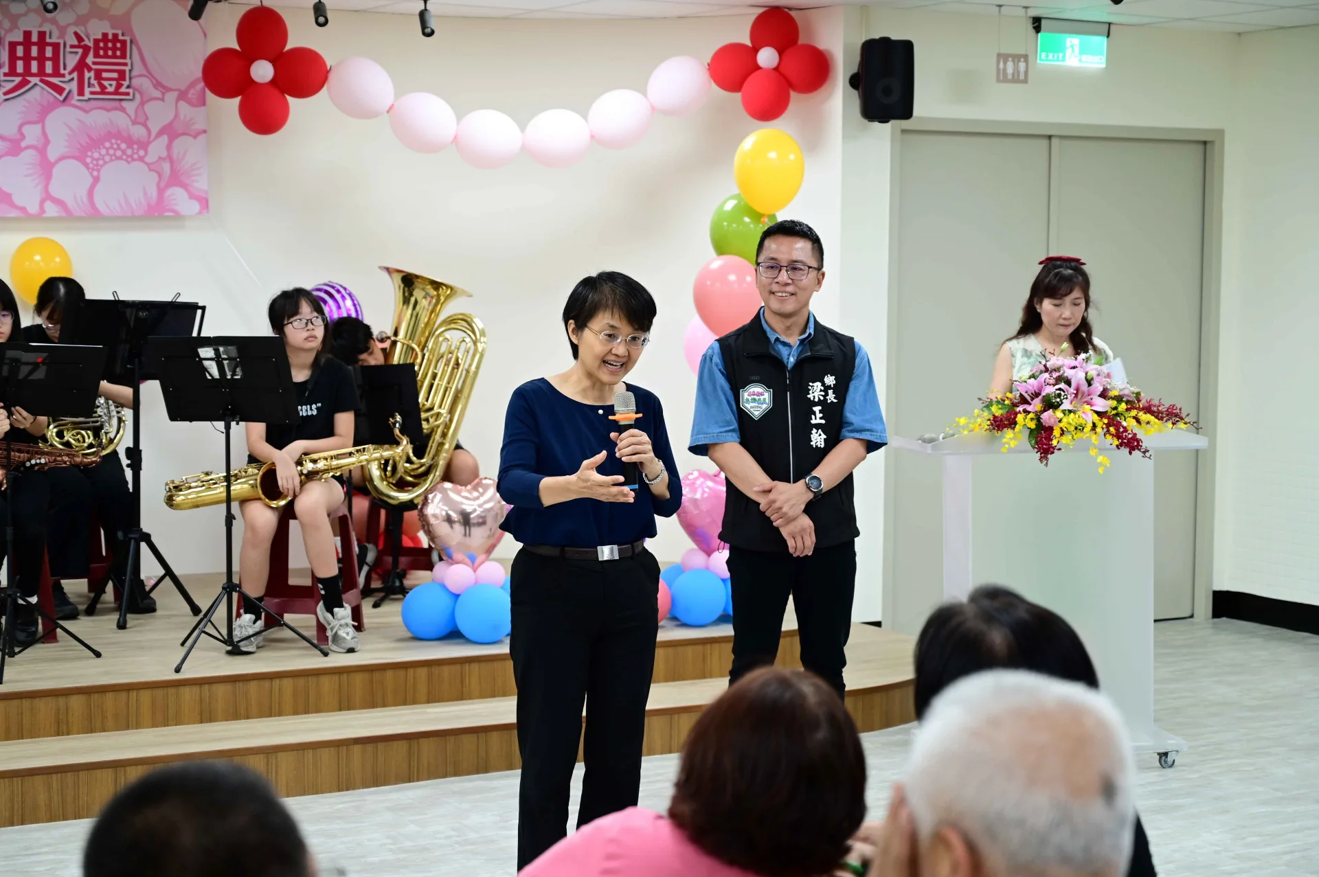 客委會主委古秀妃表示,圖書館有助於促進語言傳承,成為民眾日常生活的重要據點。客家委員會提供