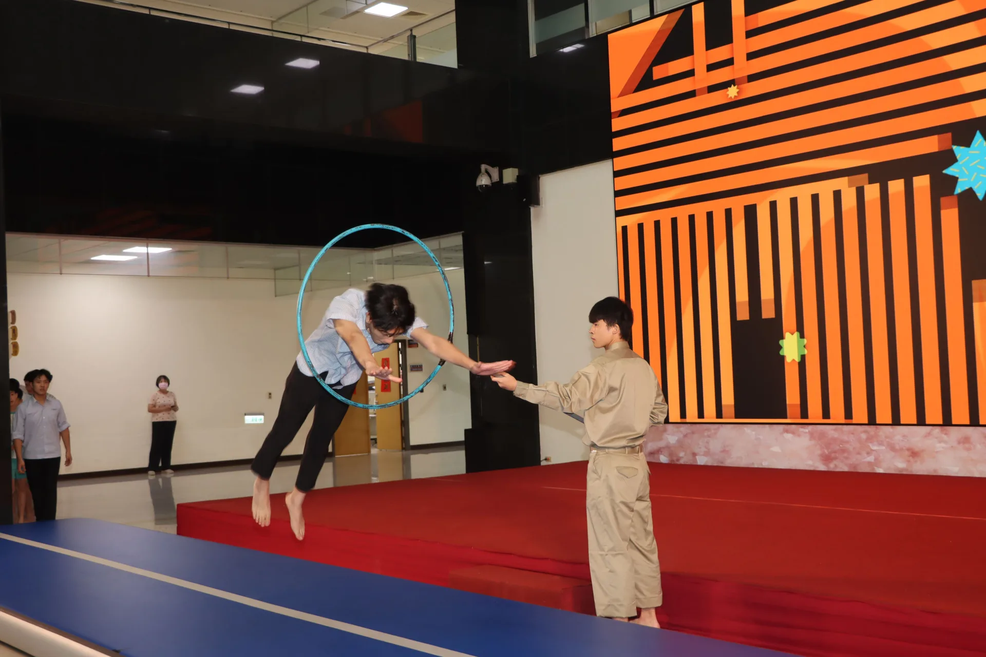 舞空術特技演出