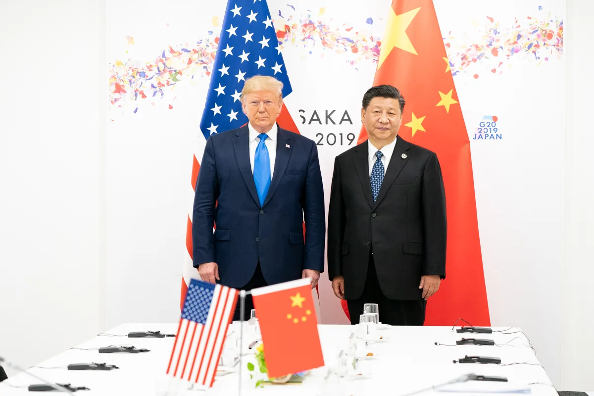美國總統川普與中國國家主席習近平2019年在日本大阪舉辦的G20峰會會面。取自白宮Flickr