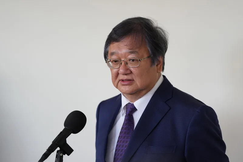 台灣急診醫師斷崖式的流失，引發關注。衛福部長邱泰源9日受訪表示，衛福部一直在改善急診的環境，不管是醫、護，當然這牽涉到工作、壓力、時數，都會請院方做好合理的調配。中央社