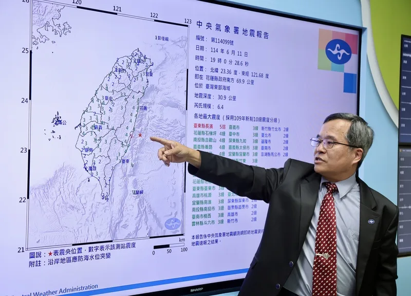 中央氣象署地震測報中心主任吳健富(圖)提醒,預估3天內仍要注意規模5至5.5之間的餘震。中央社