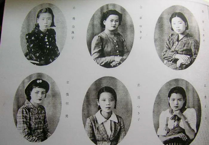 這些當年的竹東鎮紅牌酒女她們的名字,或許不清楚,卻活在泛黃相紙、編曲歌謠與戲院燈光裡。陳權欣翻攝自寫真集