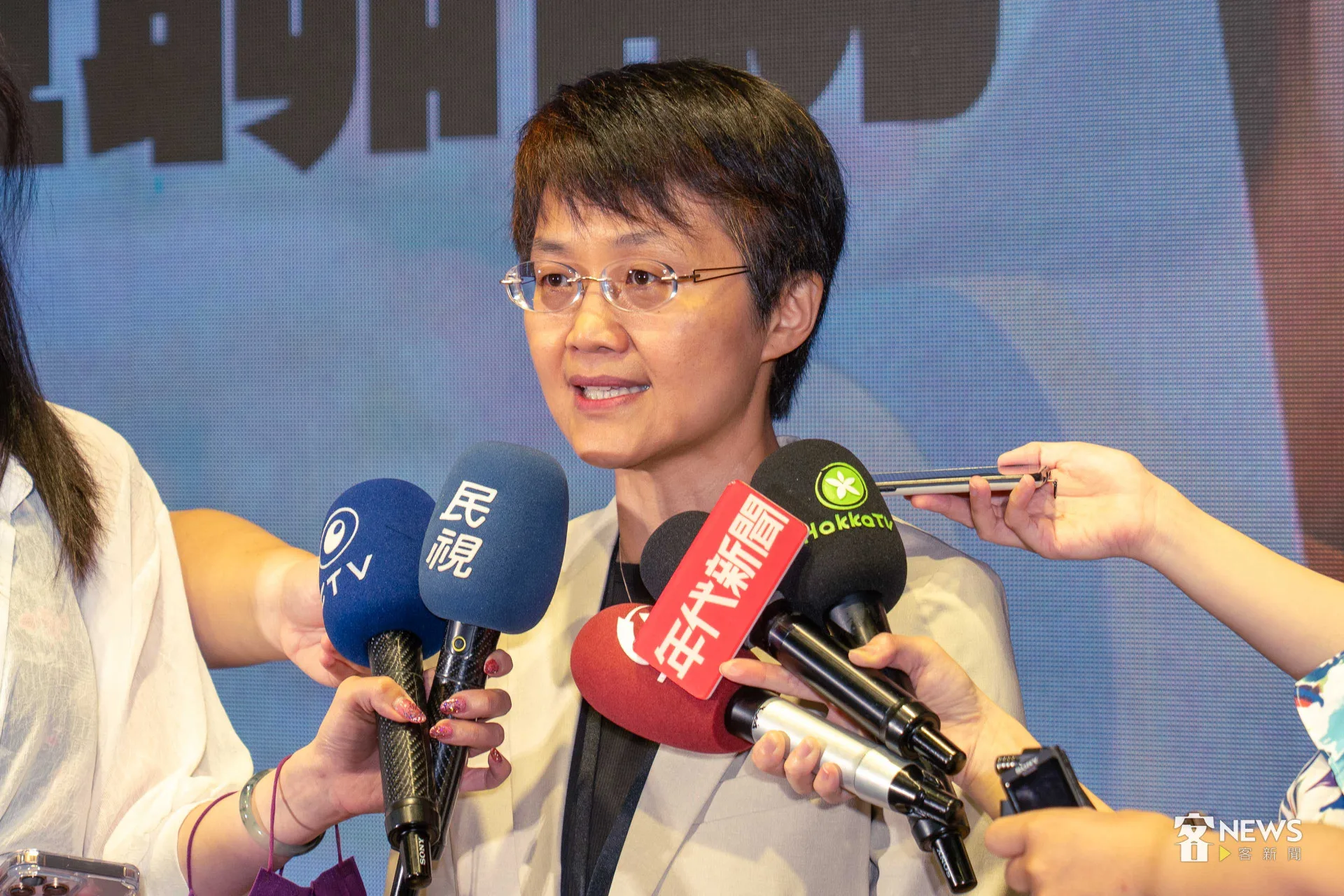 客委會主委古秀妃表示,希望透過客家幣,結合既有的客語認證、客語家庭以及「亻厓講客」店家。李台源攝