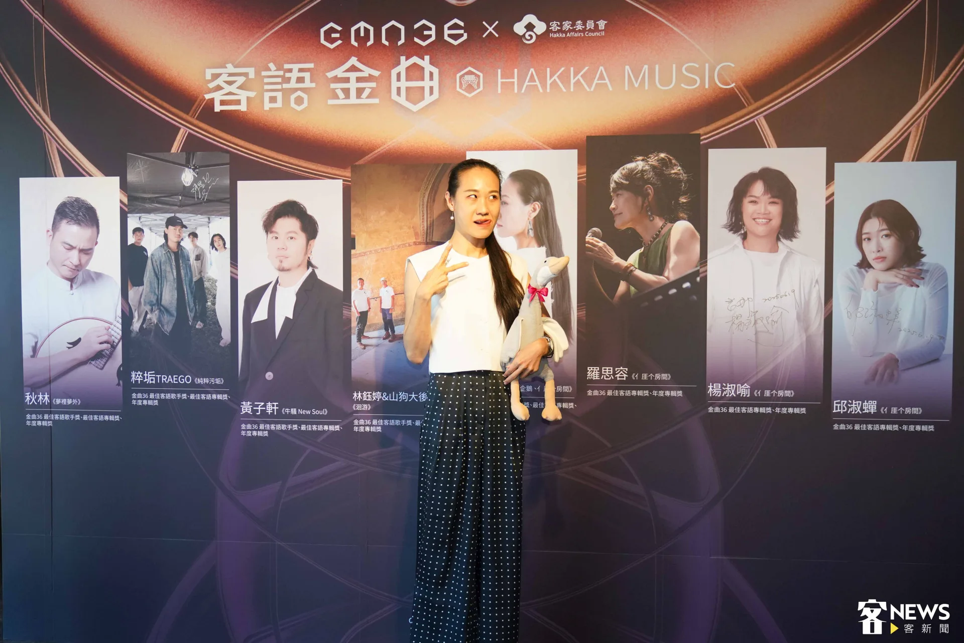 米莎攜手早川徹老師打造《親愛的企鵝》入圍最佳客語歌手獎。朱愷元攝