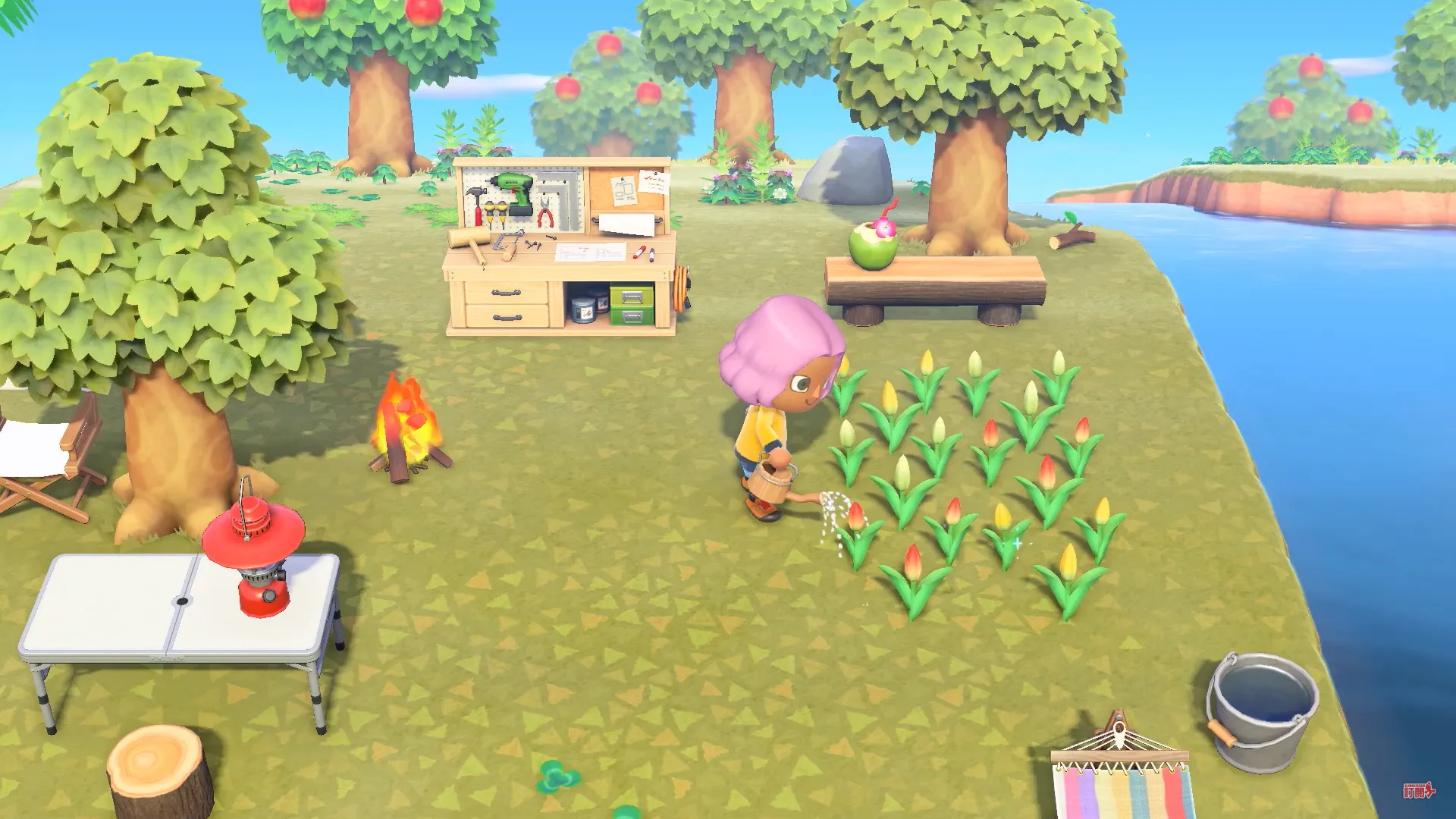 在線上遊戲中偷鄰居的菜,是合理遊戲策略還是討人嫌?在虛擬世界中,多數玩家傾向遵守遊戲中的社會規範與行為標準,但仍有部分玩家違反規範,對他人造成干擾,進而破壞整體社群和諧。示意圖,翻攝任天堂YouTube