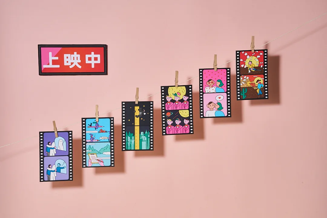 一年一度的大型文具策展「2025理想的文具」，將常見文具化身為電影主角與場景。翻攝自誠品書店 eslite bookstore FB