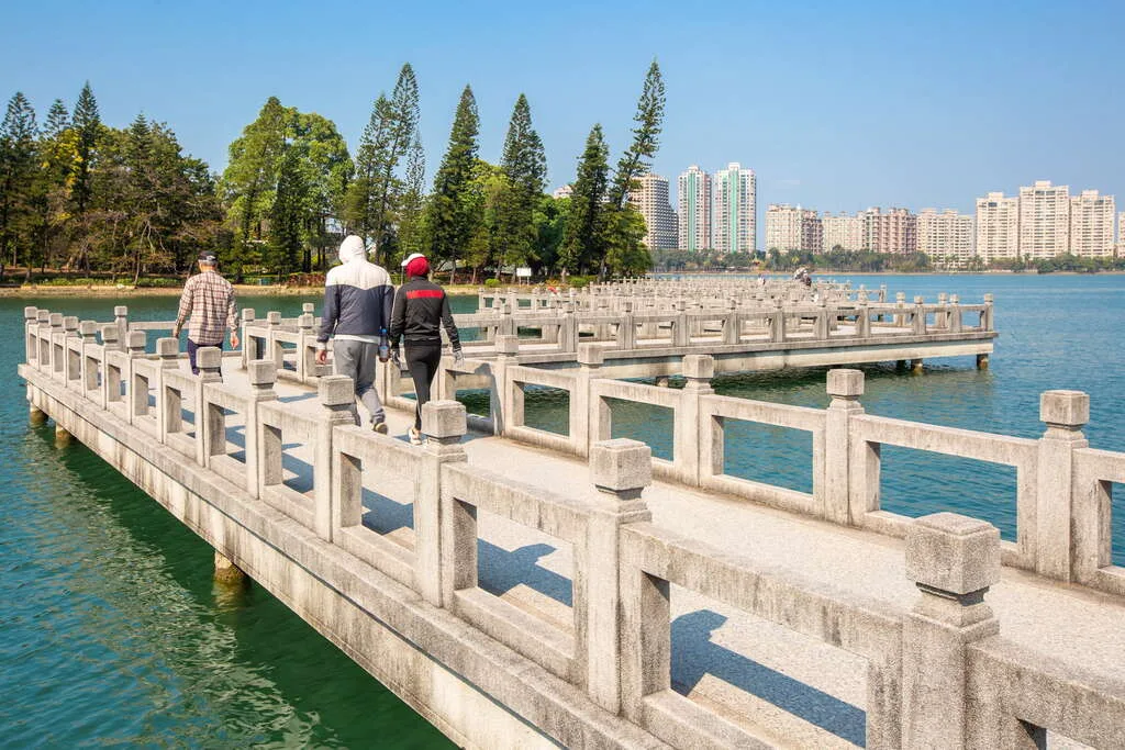 澄清湖三橋名勝之一：九曲橋。翻攝高雄旅遊網