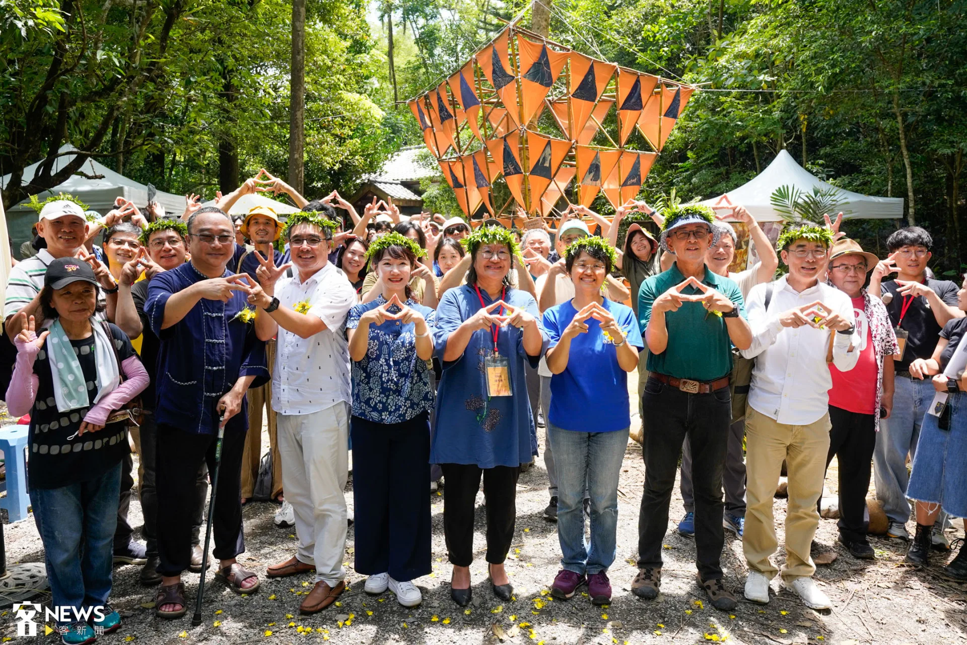 今年黃蝶祭以「立」為主題,象徵30年來與土地共生、紮根農村的實踐歷程。朱愷元攝