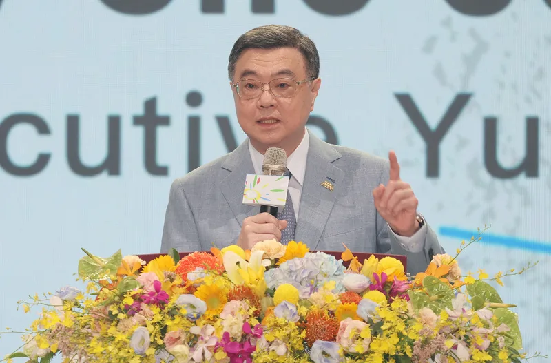 行政院長卓榮泰表示無法接受台師大疑涉抽血換學分一事。圖為他16日出席台北南港展覽館2館出席第55屆全國技能競賽開幕。中央社