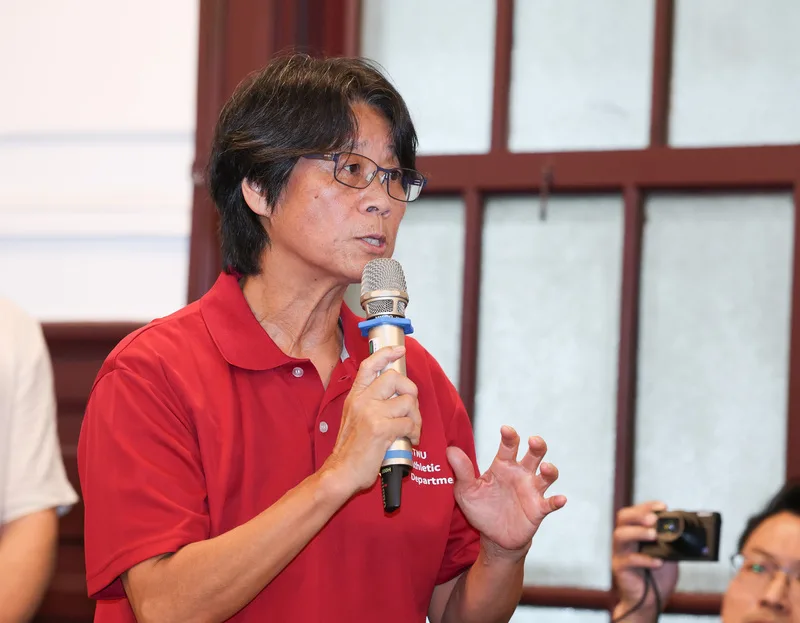 台師大女足抽血案涉案教練周台英（圖）19日首度公開露面說，教育部要剝奪她的教練證，她可以接受；但只要有機會，還是會從事這項運動，希望學生接受她的道歉。中央社