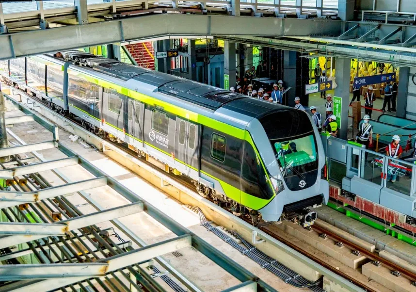 桃園捷運綠線高架橋測試。桃市府捷工局提供