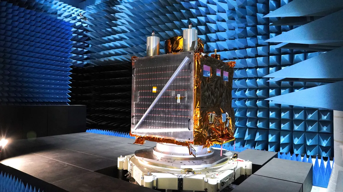 福衛八號FS-8A進行EMC電磁相容測試。國家太空中心提供