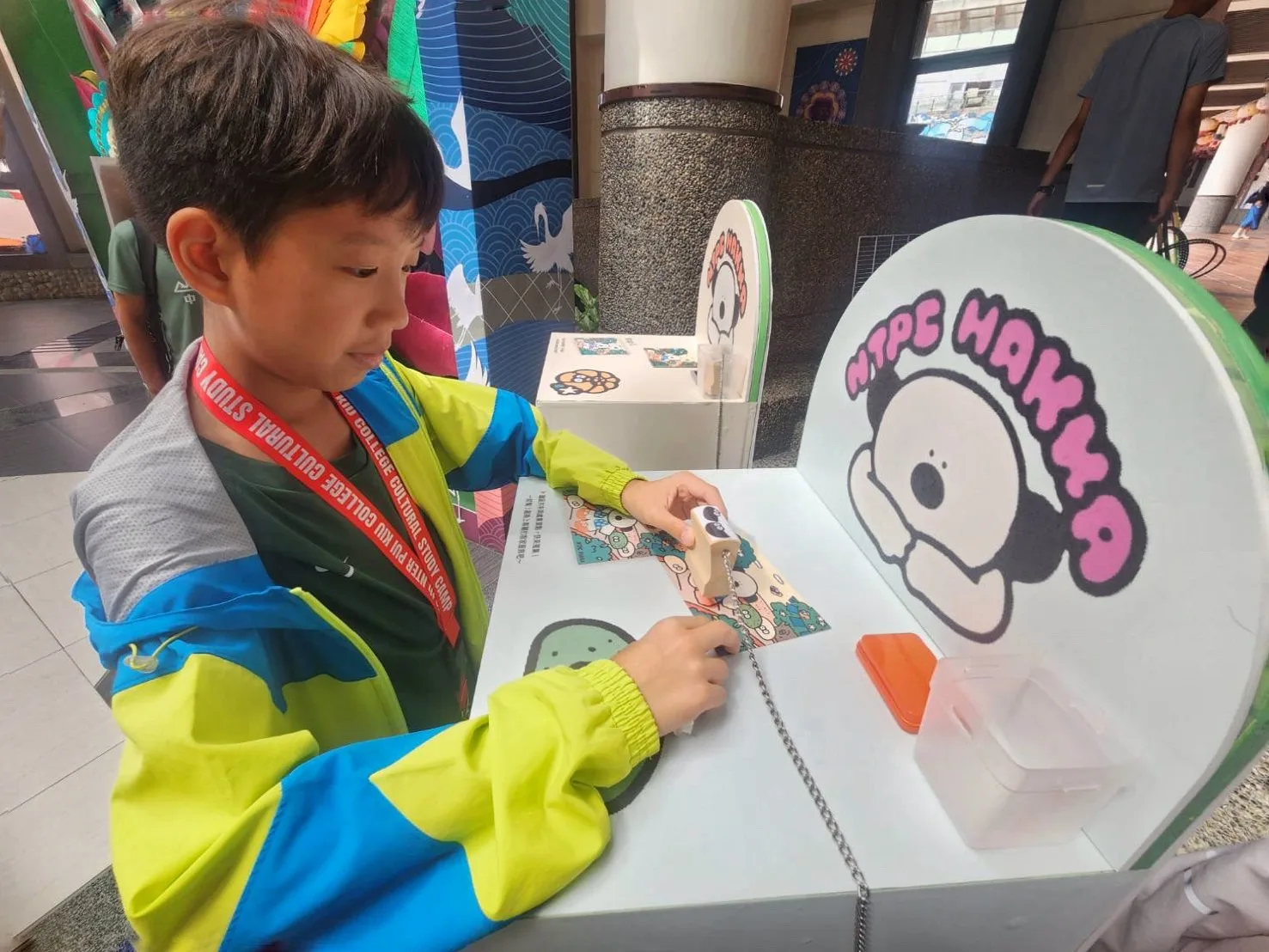 小圓麵包最萌章，大朋友小朋友一起集章趣！新北市客家事務局提供