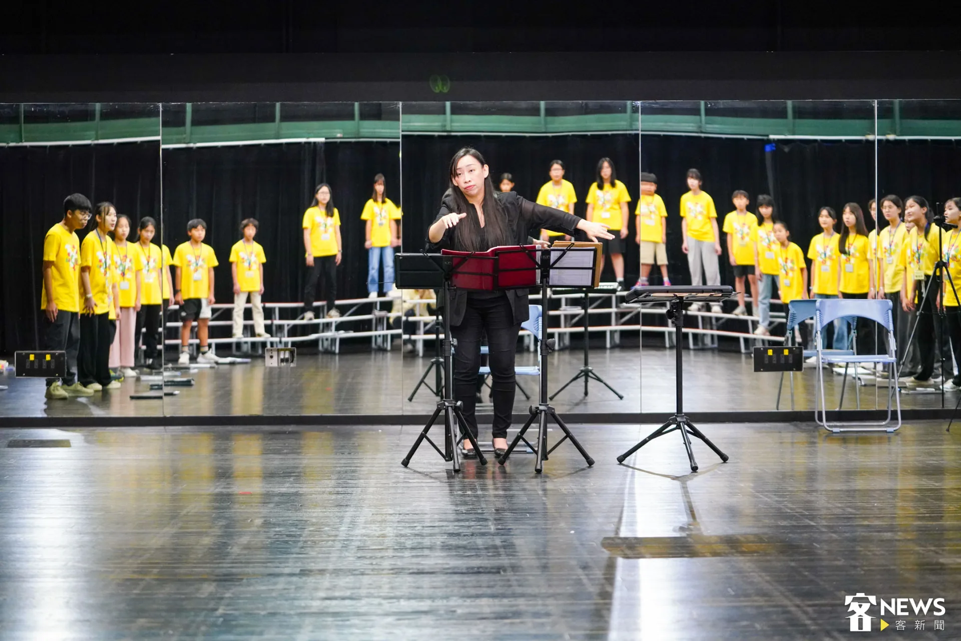 排練時,彭孟賢會用認真、不苟言笑的口吻與孩童說話,但實際上他卻希望將小朋友原始的能量,引導至對音樂的熱愛。李台源攝