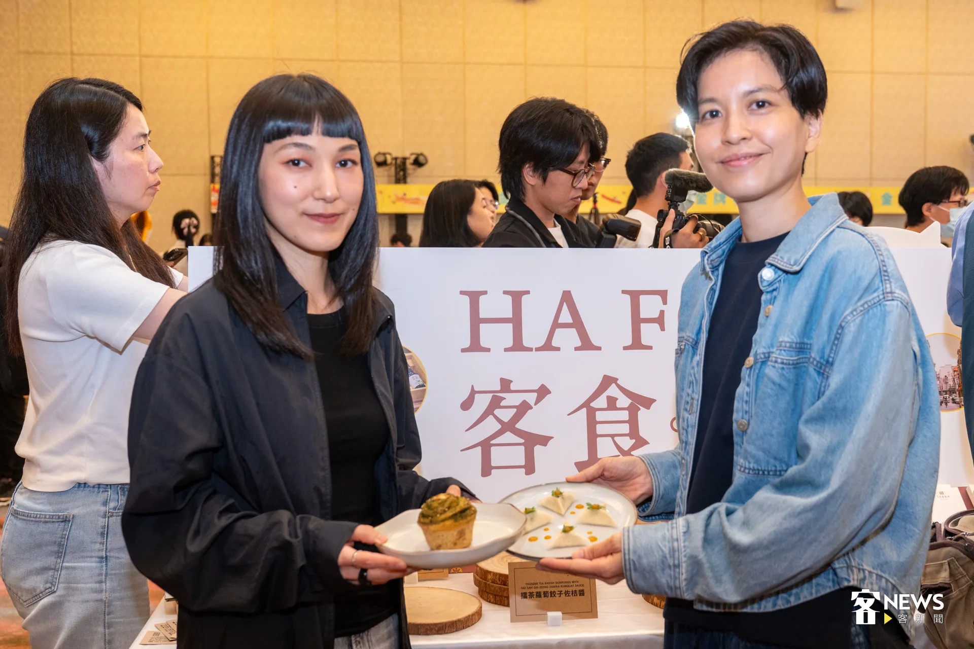 蔬食餐廳 Plants共同創辦人林莉（左）表示，首次與客委會合作，十分有趣。洪藝晅攝