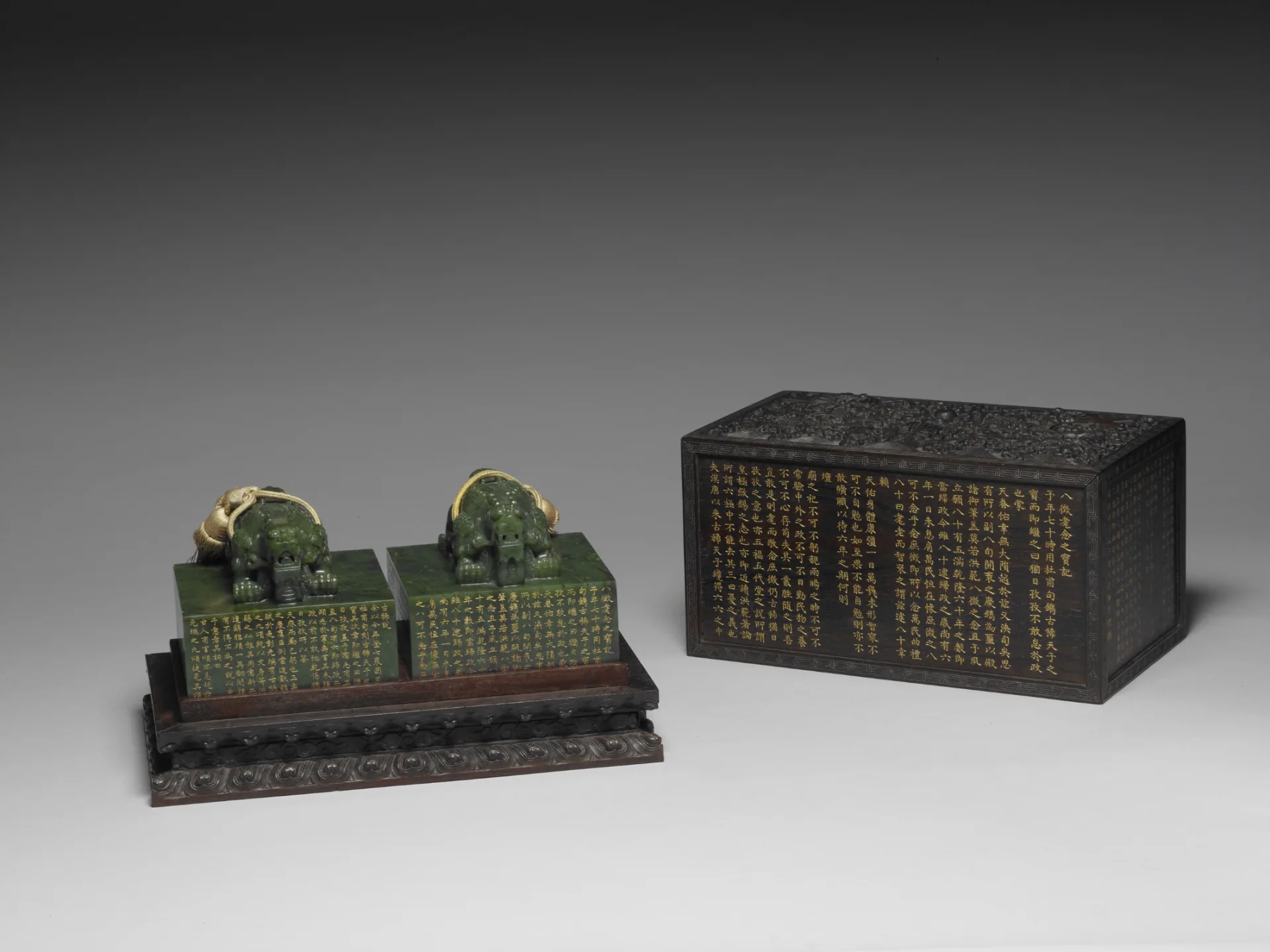 國立故宮博物院也將展出「古稀天子之寶」與「八徵耄念之寶」兩件中國清代國寶玉璽。國立故宮博物院提供