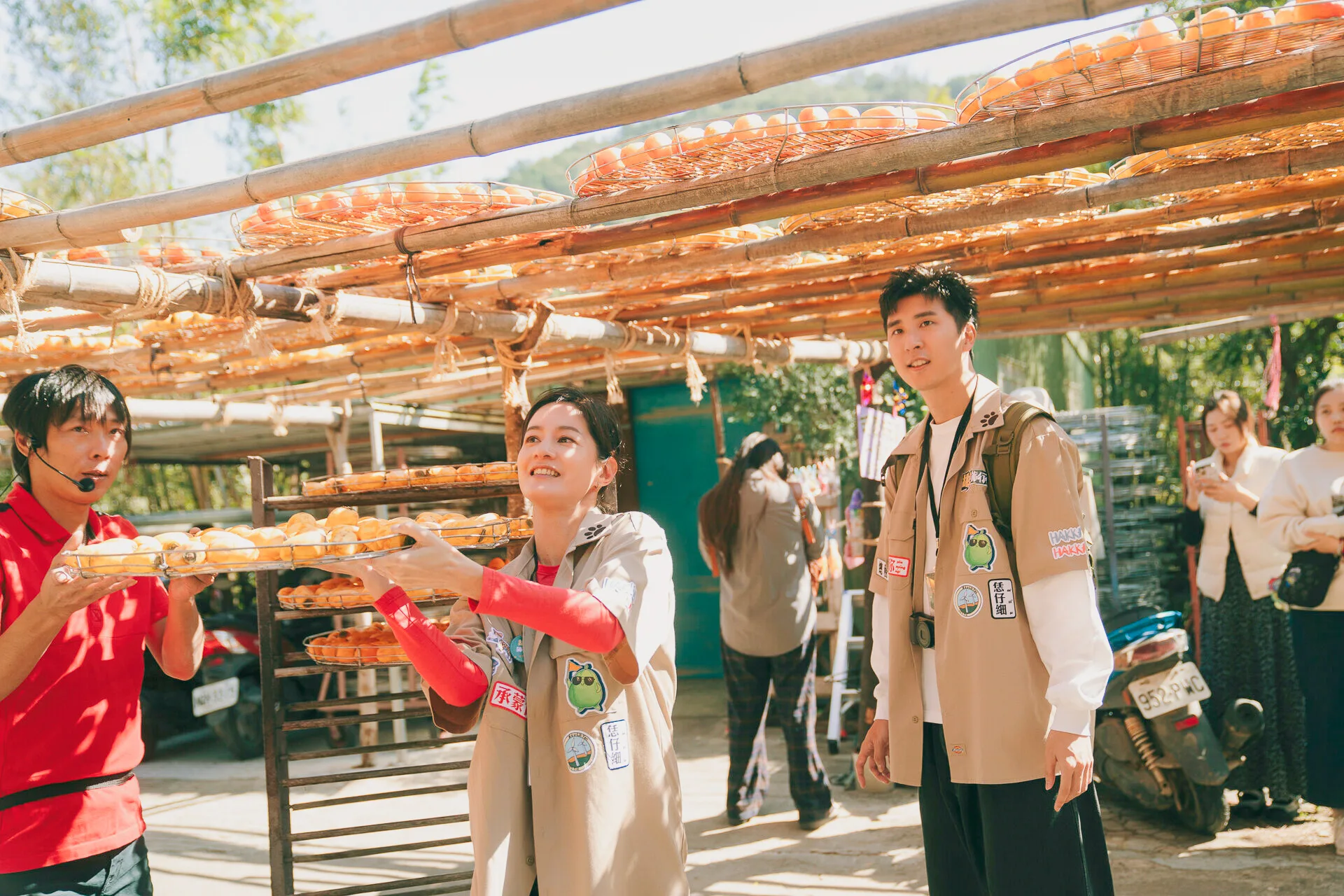 Janet特別從美國回台，擔任特派員協助帶團。客家電視台提供