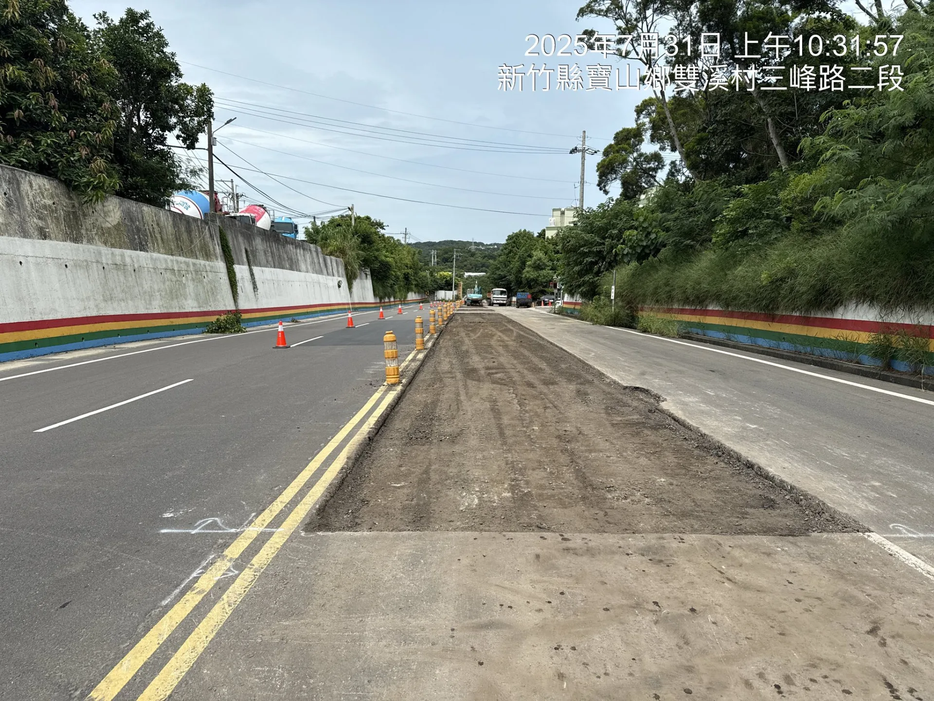 寶山鄉竹43線三峰路損壞嚴重,縣府斥資800萬改善。翻攝自新竹縣議員邱坤桶FB