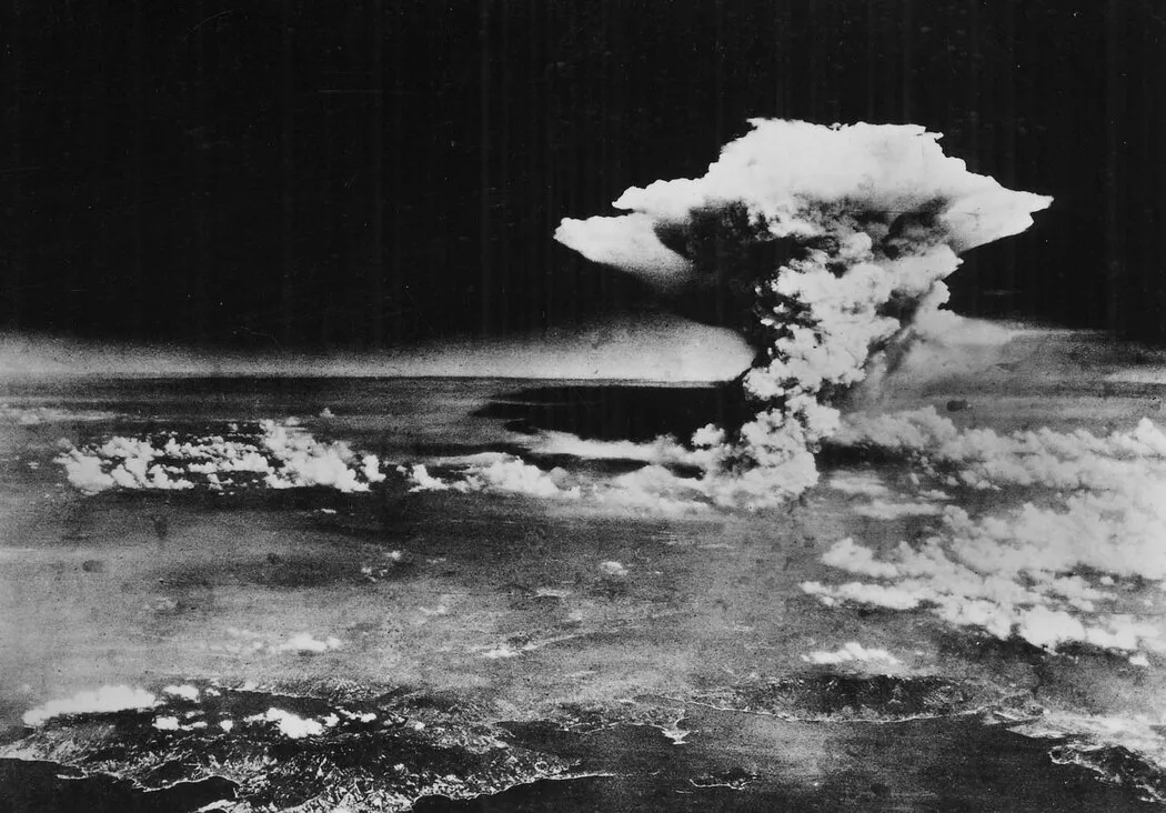 1945年8月6日，日本廣島上空因為原子彈爆炸引發的蘑菇雲。圖片來源：United States Army