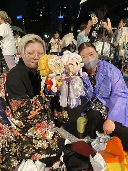 有布袋戲狂粉遠道而來看演出。文化部提供