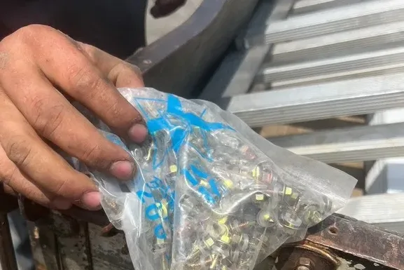 男子駕車掉落螺絲釘釀車胎破損　台中警開罰送辦