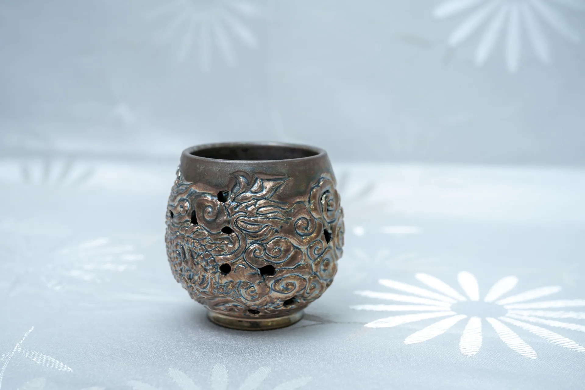 精品組銀獎─祥瑞慶豐年雙柴燒層防燙杯。新竹縣政府提供