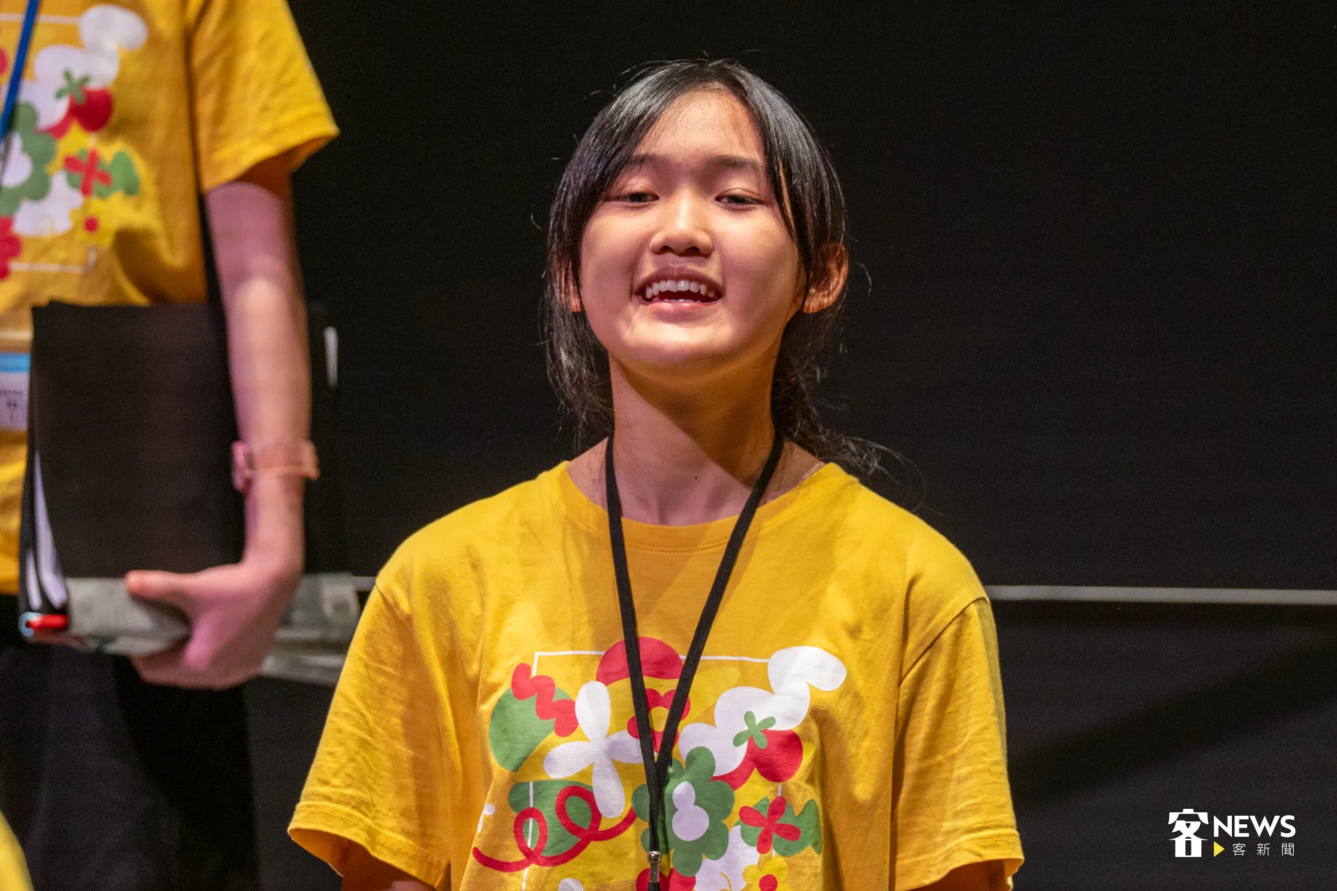 直擊演出前的最後彩排，國客兒清澈稚嫩的童聲中，流露出長時間磨練的沉穩與自信。洪藝晅攝