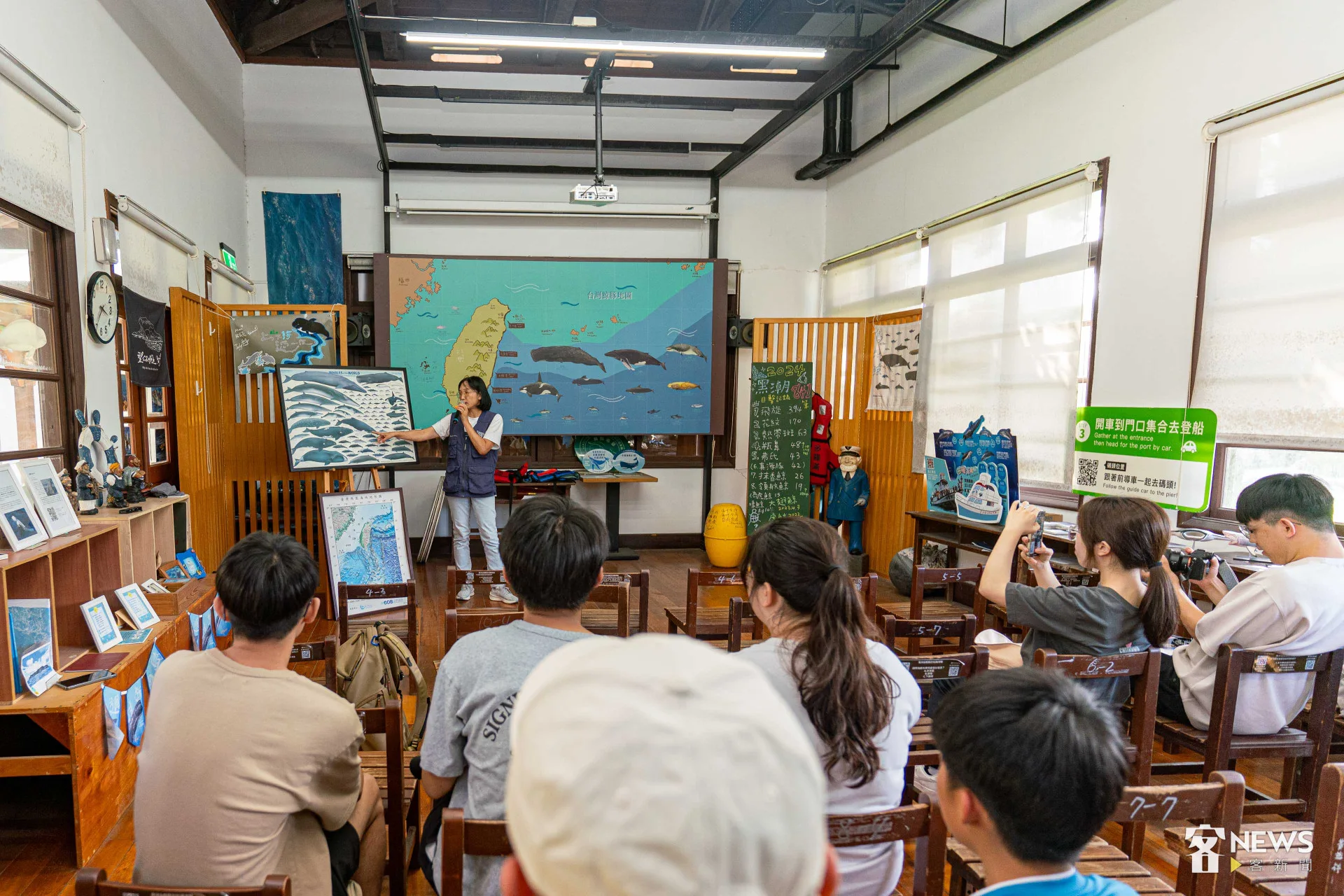多羅滿在出航前會有15分鐘左右的生態課程。李台源攝