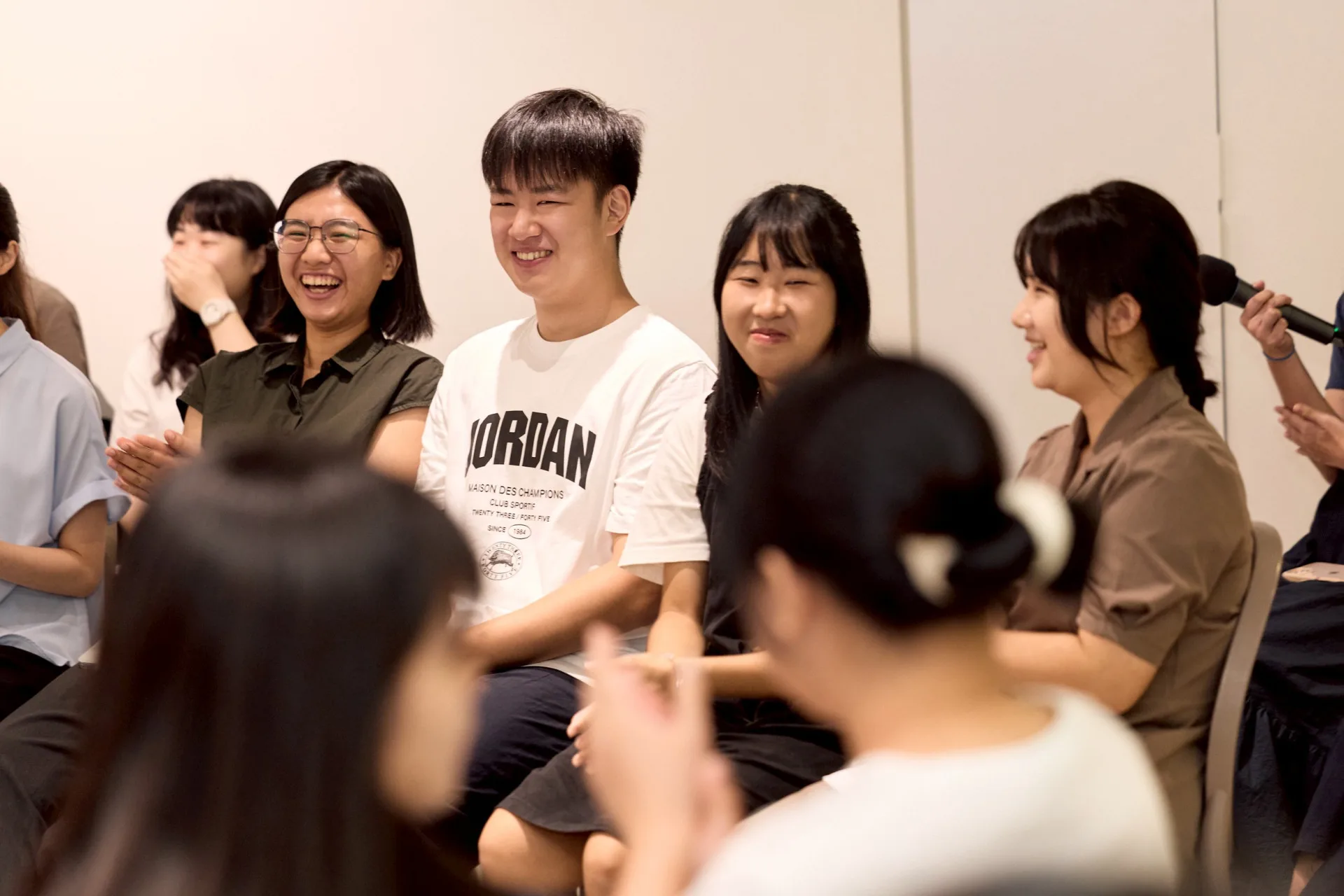 志工服務成果發表會上團員們有說有笑。客委會提供