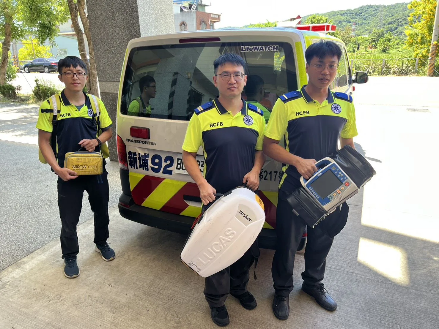 4本次出勤人員柯政佑、鍾宜展和池昱霆(左至右)。新竹縣政府消防局提供