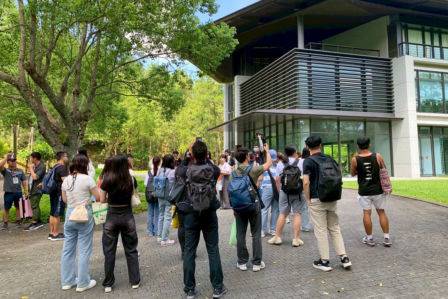 12個國家共30位學員齊聚客委會的海內外客家後生交流營。羅盛滿攝